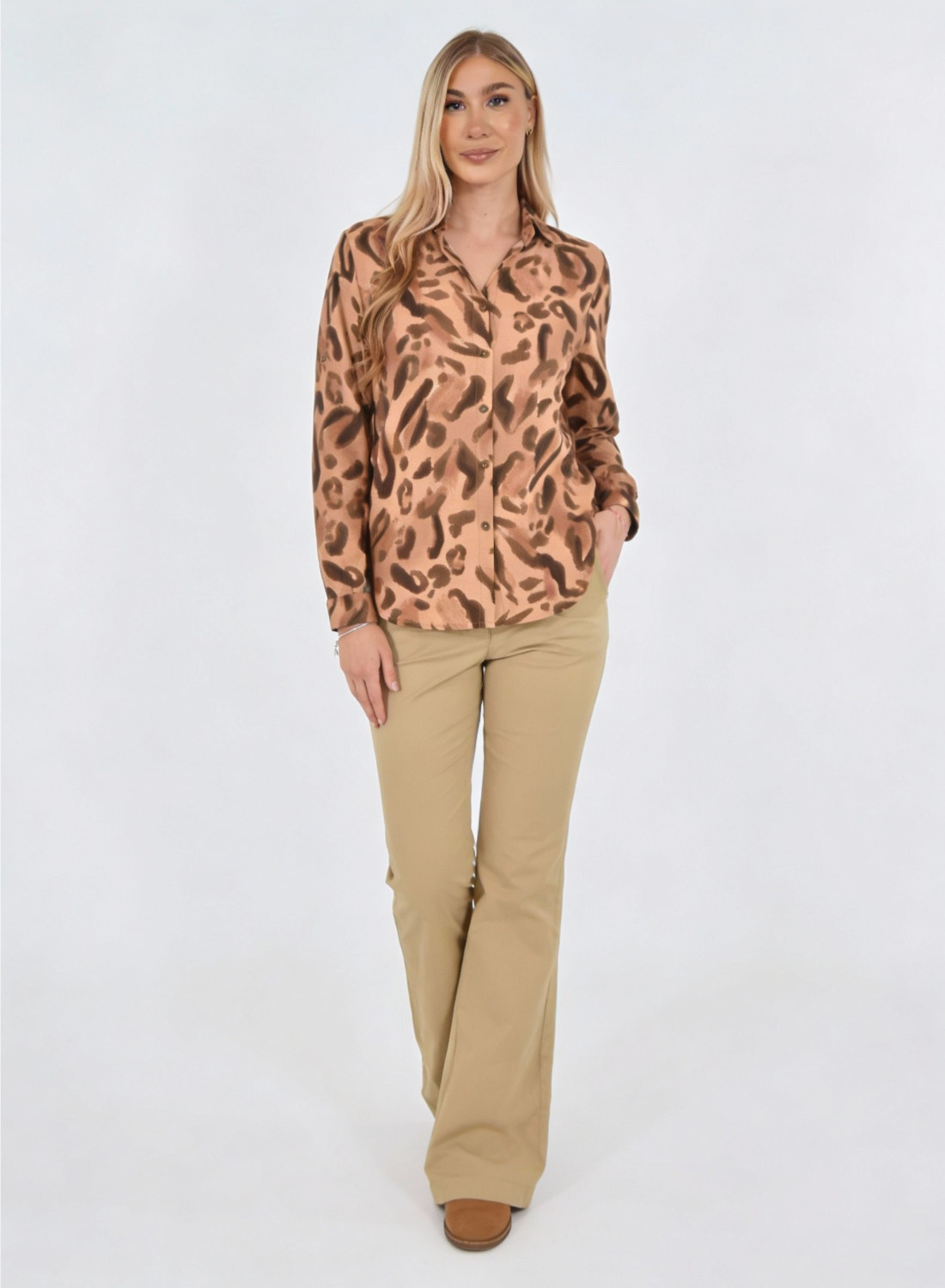 Animal Print Πουκάμισο σε Ζεστές Γήινες Αποχρώσεις