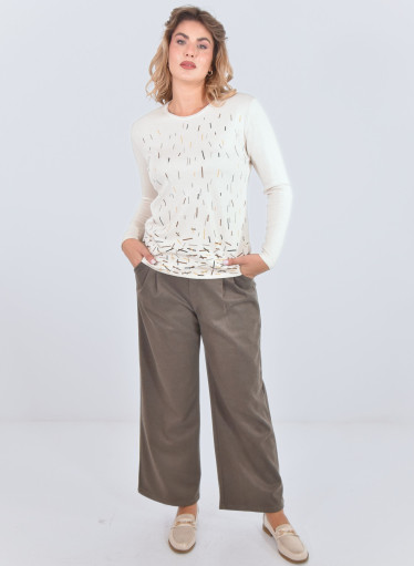 Απαλό καφέ ψηλόμεσο παντελόνι με πιέτες και άνετη εφαρμογή