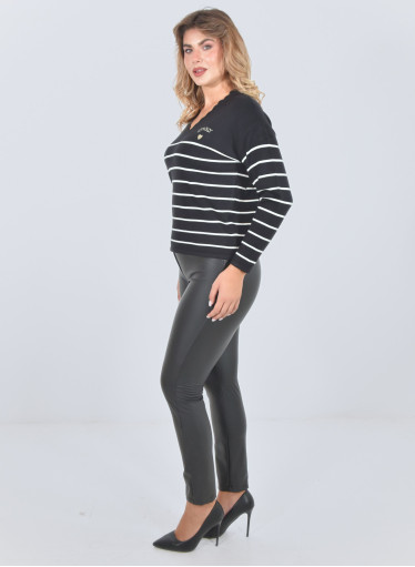 Πλεκτή μαύρη μπλούζα με ριγέ σχέδιο