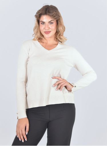 Πλεκτή ελαφριά εκρού μπλούζα με χρυσά διακοσμητικά κουμπάκια