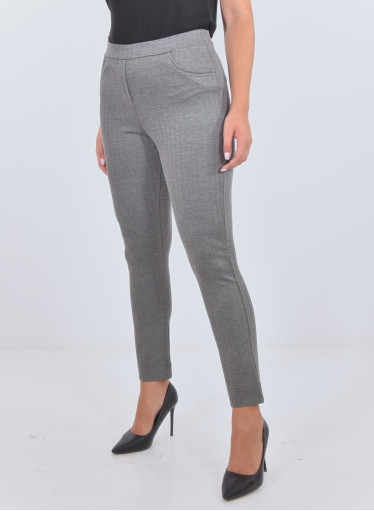 Παντελόνι - κολάν γκρι με διακριτική ανάγλυφη ρίγα Παντελόνι - κολάν γκρι με διακριτική ανάγλυφη ρίγα