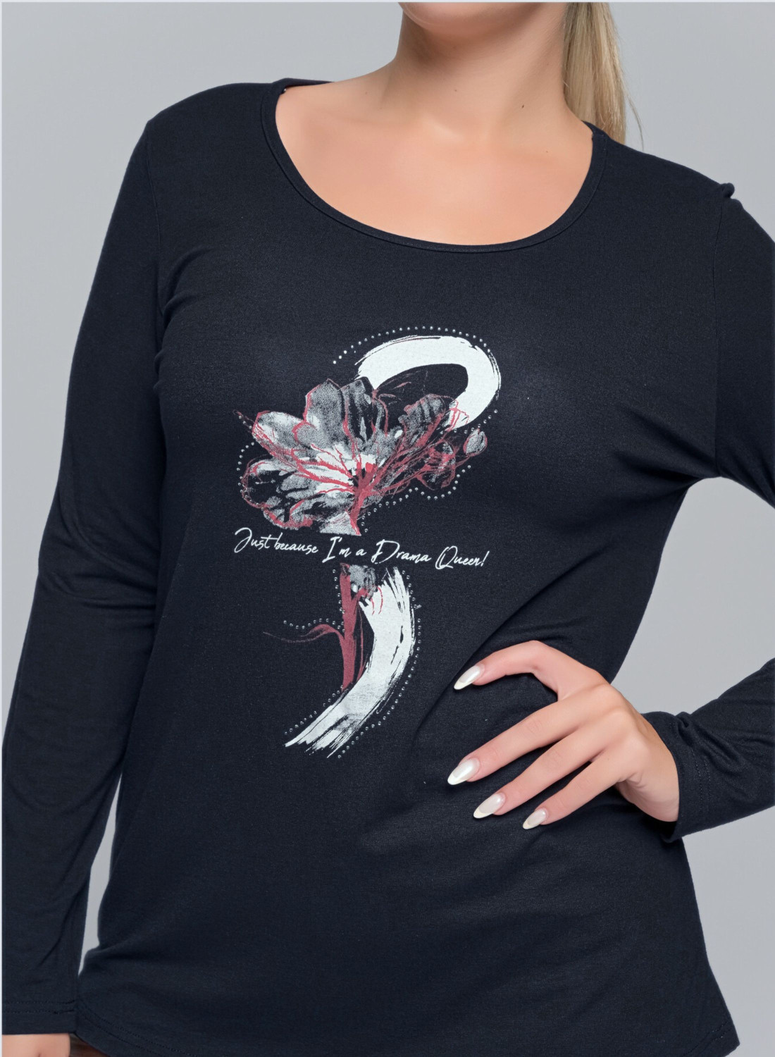 Άνετη μαύρη μπλούζα με στάμπα "Dance Queen"