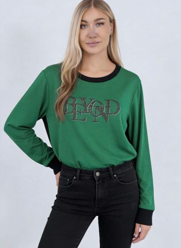 Πράσινη πλεκτή μπλούζα με μαύρες λεπτομέρειες & στάμπα BEYOND