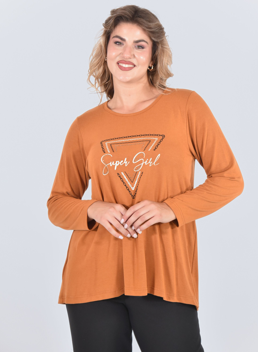 Μπλούζα με "Super Girl" στάμπα σε μουσταρδί χρώμα Μπλούζα με "Super Girl" στάμπα σε μουσταρδί χρώμα