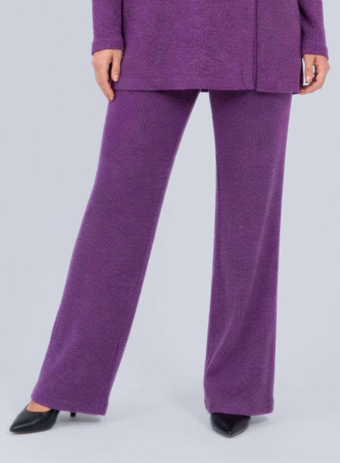 Μωβ πλεκτό ελαστικό παντελόνι φόρμας σε άνετη γραμμή