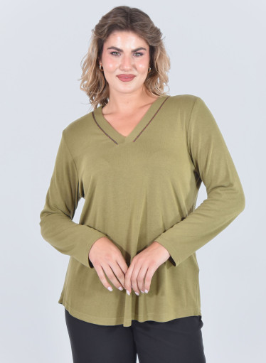 Ευκολοφ΄όρετη λαδί μπλούζα σε άλφα γραμμή
