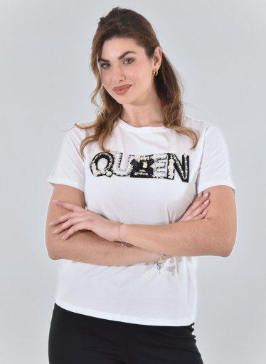 Λευκό βαμβακερό t-shirt με "QUEEN" κεντητή στάμπα Λευκό βαμβακερό t-shirt με "QUEEN" κεντητή στάμπα