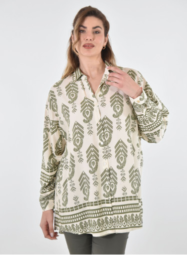 Δροσερή εμπριμέ λαδί πουκαμίσα