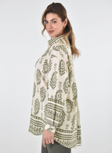 Δροσερή εμπριμέ λαδί πουκαμίσα Δροσερή εμπριμέ λαδί πουκαμίσα