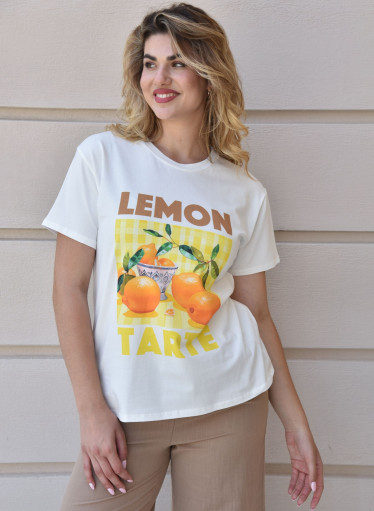 Λευκό βαμβακερό t-shirt με μοδάτη στάμπα Λευκό βαμβακερό t-shirt με μοδάτη στάμπα