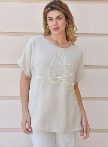 Ευκολοφόρετη μπεζ μπλούζα με πέρλες