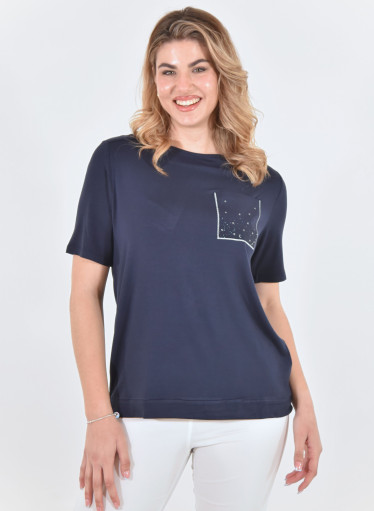 Ευκολοφόρετη μπλε μπλούζα με διακριτικά στρας Ευκολοφόρετη μπλε μπλούζα με διακριτικά στρας