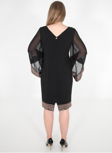 Μαύρο κολακευτικό φόρεμα με παγιέτες