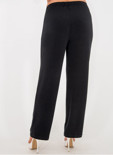 Ελαστική μαύρη παντελόνα Ελαστική μαύρη παντελόνα