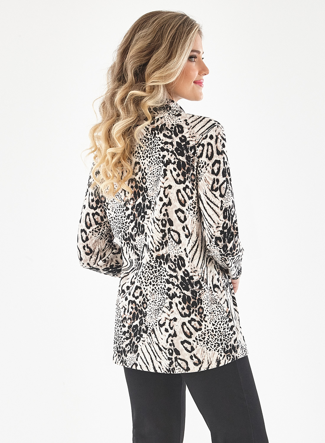 Μοδάτη μπλούζα με animal print σχέδιο Μοδάτη μπλούζα με animal print σχέδιο