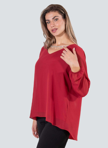 Κόκκινη μπλούζα μουσελίνας με κολιέ στρας Κόκκινη μπλούζα μουσελίνας με κολιέ στρας