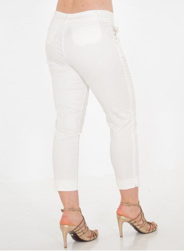 Λευκό κοντό παντελόνι