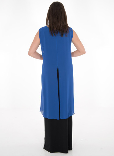 Μαύρο φόρεμα με ρουά μουσελίνα και μανίκια