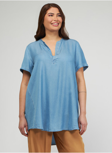 Ευκολοφόρετη μονόχρωμη μπλούζα