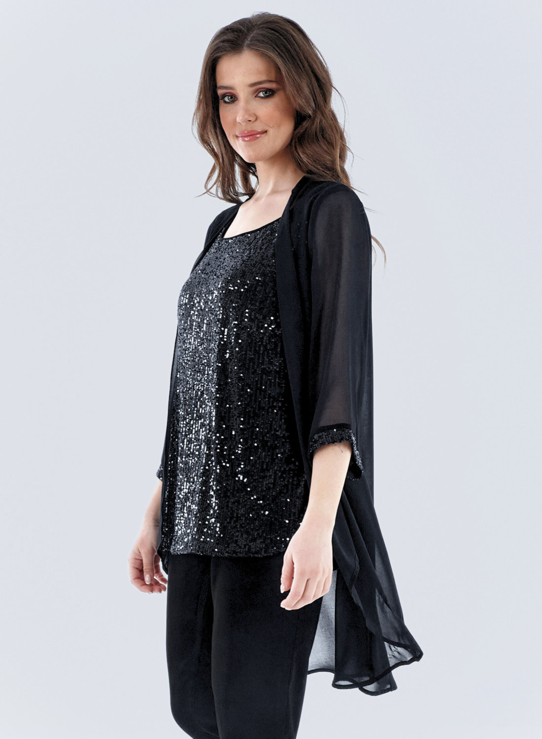 Κολακευτικό σετ τοπ με τουνίκ σε μαύρο χρώμα