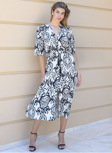 Εμπριμέ ασπρόμαυρο φόρεμα με κουμπιά Εμπριμέ ασπρόμαυρο φόρεμα με κουμπιά