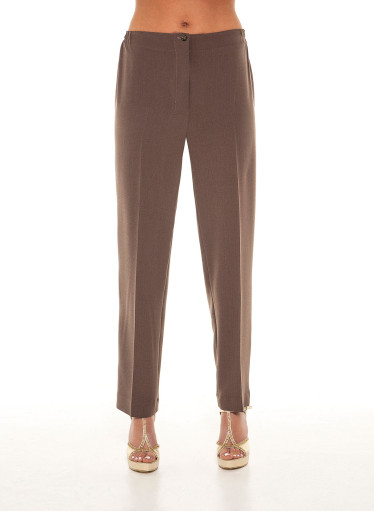 Παντελόνι σε κλασική γραμμή με λάστιχο δεξιά & αριστερά Παντελόνι σε κλασική γραμμή με λάστιχο δεξιά & αριστερά