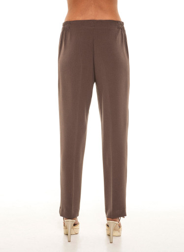 Παντελόνι σε κλασική γραμμή με λάστιχο δεξιά & αριστερά Παντελόνι σε κλασική γραμμή με λάστιχο δεξιά & αριστερά