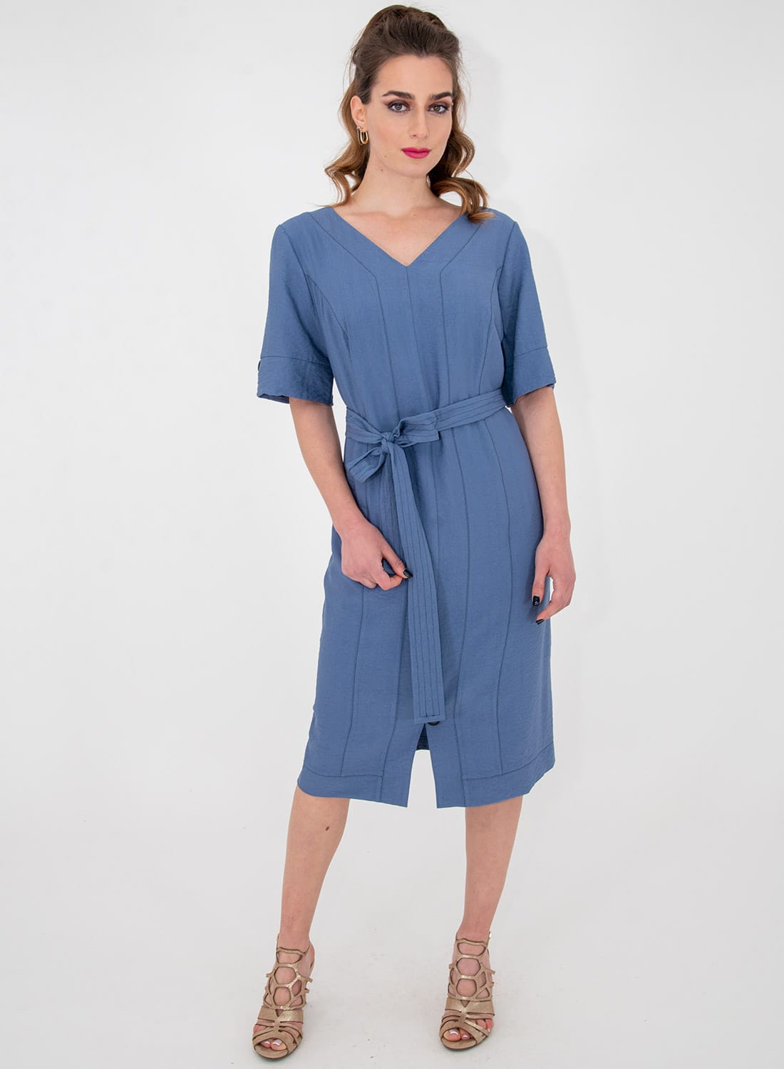 Μπλε ίσιο κολακευτικό φόρεμα με ζώνη